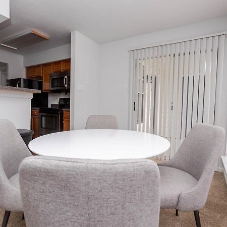 Wyndham 1205 Modern Luxe 2Bd2Ba I Parking Daire Hampton Dış mekan fotoğraf